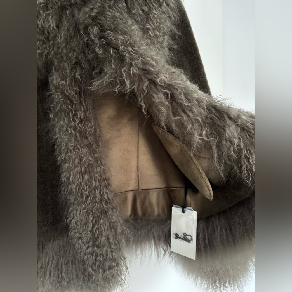 Charlotte Simone Olive- Luxury Minky Grey Coat with Mongolian Fur Trim - Picture 5 of 8